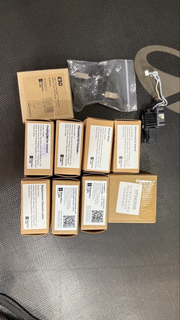 Bambu Lab X1-Carbon 3D Printer with AMS Unit476737261997936648