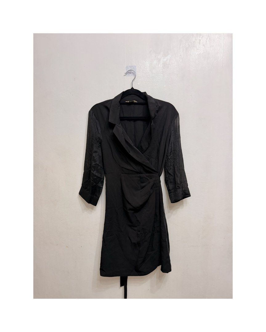 Black Mini Long-sleeves Dress (Category: Evening dresses & gowns) located in Caloocan City. Submitted by mrynn_declutter (Listing ID 1442717137, Image 1). Description: .