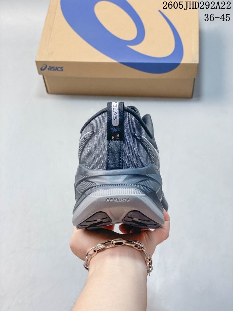 BNIB Asics Superblast 2 Black Grey Running Shoes (Category: Sneakers) located in Singapore. Submitted by diya.pstore (Listing ID 1442691312, Image 3). Description: .