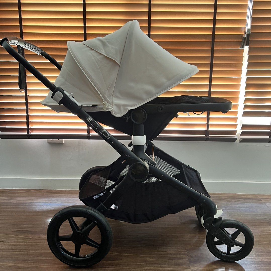 Bugaboo fox2 Deluxe stroller full set (Category: Strollers) located in Las Pinas. Submitted by halo_muse (Listing ID 1442608813, Image 1). Description: Bugaboo fox2 Deluxe stroller full set Including newborn bassinet Good condition same as pictures .