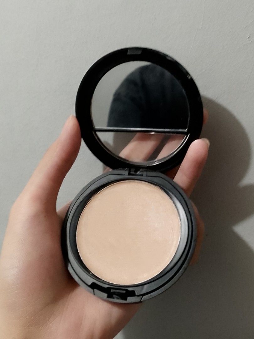 BYS matte creme foundation (Category: Makeup) located in Bulacan. Submitted by lizwardr0be (Listing ID 1442591707, Image 2). Description: • in the shade sand beige •bought this at watsons physical store for 700+ pesos RFS: not my shade match -I only used this 1 time -payment first - unli vouch MOP- gcash MOD- Jnt / lalamove.