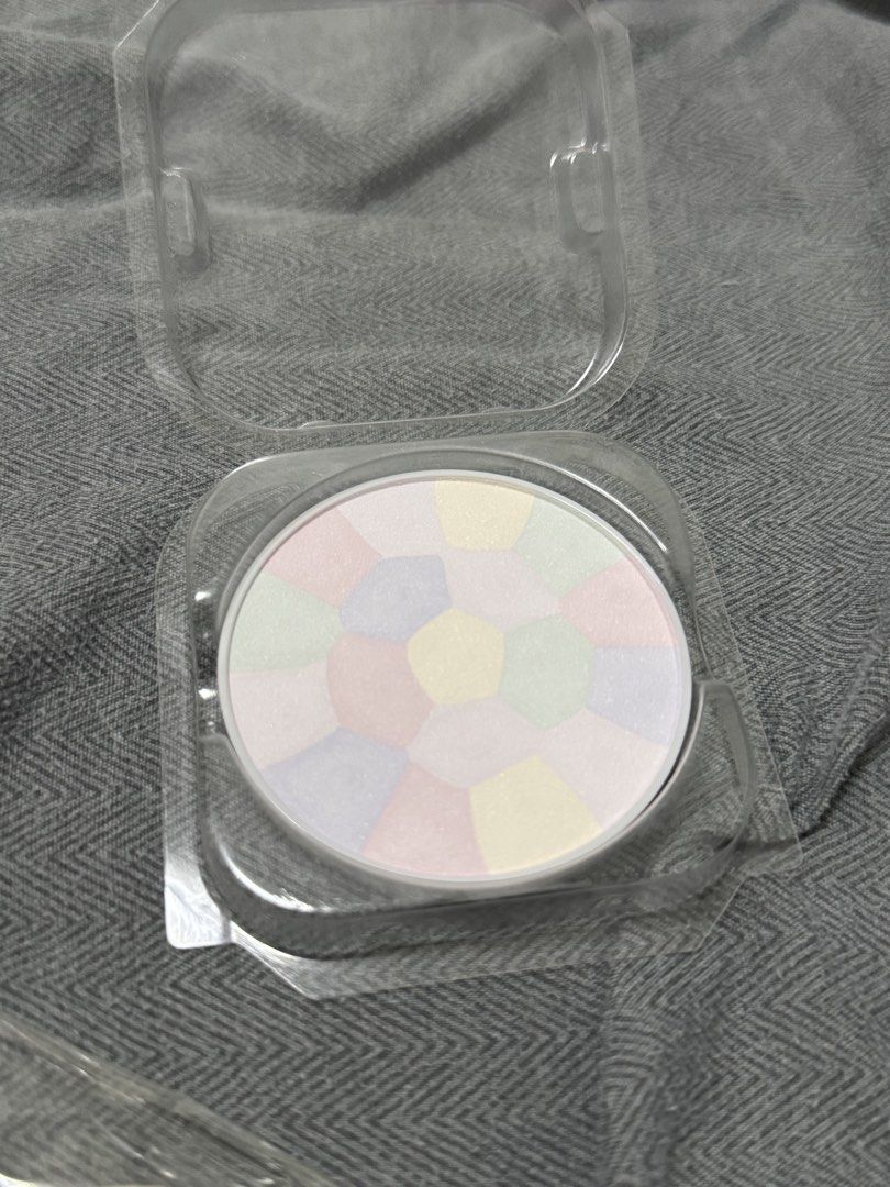 CANMAKE Abloom powder 01 Refill (Category: Makeup) located in Manila. Submitted by nsmrkii (Listing ID 1442695453, Image 2). Description: Brand New!! Feel free to ask more pics or Pm me for questions! I only opened the packaging so that I can check the condition!!:) MOP: Gcash Very affordable and u can use this as is even without its case .