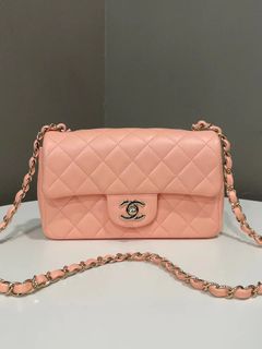 (Category: ) located in . Submitted by lovelotsluxury (Listing ID 1442699116, Image 1). Description: .