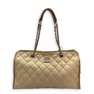 (Category: ) located in . Submitted by carousellluxury (Listing ID 1442640914, Image 1). Description: .