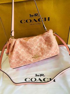 (Category: ) located in . Submitted by yhn_boutique (Listing ID 1401383267, Image 1). Description: .