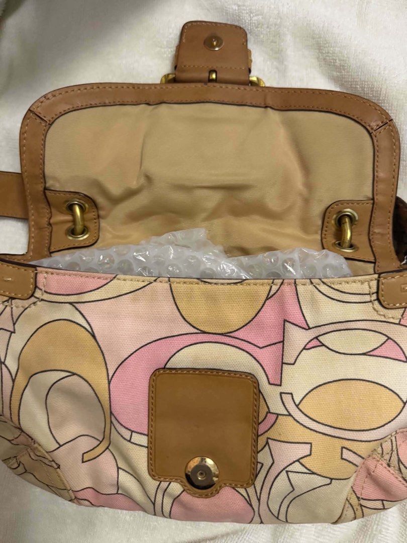 Coach Soho Flap Multicolor Shoulder Bag (Category: Luxury Bags & Wallets) located in Makati City. Submitted by aurevelle.vintage (Listing ID 1442469912, Image 2). Description: [𝙍𝘼𝙍𝙀] ⋆.𐙚 ̊ Coach Soho Flap Multicolor first pic is for inspo only! ⟡ rare to find! ⟡ on hand PH! ⟡ 𝙎𝙞𝙯𝙚: small ⟡ 𝙋𝙧𝙤𝙙𝙪𝙘𝙩 𝘾𝙤𝙣𝙙𝙞𝙩𝙞𝙤𝙣 𝙍𝙖𝙣𝙠: A ⟡ 𝙄𝙨𝙨𝙪𝙚/𝙨: minimal watermark on leather ⟡ 𝙊𝙥𝙚𝙣 𝙁𝙤𝙧 𝙇𝙖𝙮𝙖𝙬𝙖𝙮: 30% DP required & 2 week