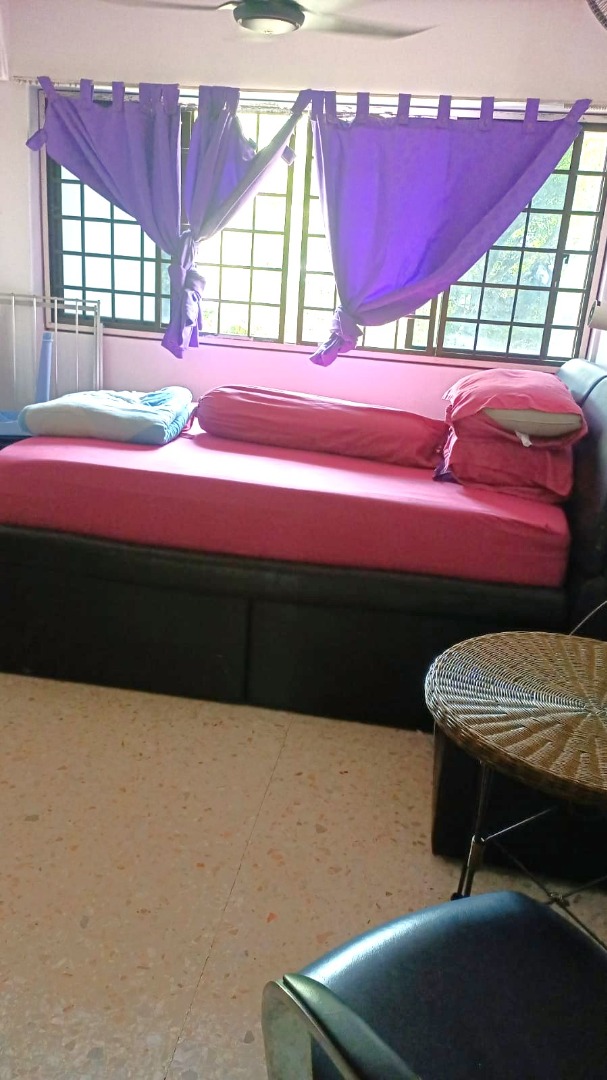 (Category: ) located in . Submitted by your_rental_specialist (Listing ID 1442632262, Image 1). Description: .