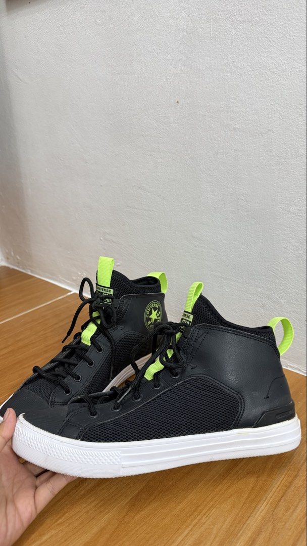 Converse Chuck Taylor All Star Ultra Mid Black (Category: Sneakers) located in Marilao. Submitted by deserve101 (Listing ID 1442612017, Image 2). Description: ✨ Unisex 👟 Lightweight and comfortable for daily wear ✅ Good condition 📏 Size: US 7.5 Men’s / US 9.5 Women’s 💰 Price: ₱1,090 📩 Message me for more photos and details. Thanks! ☺️.