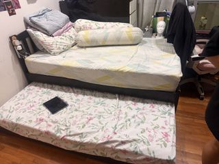 (Category: ) located in . Submitted by cabbage_face (Listing ID 1442586808, Image 1). Description: .