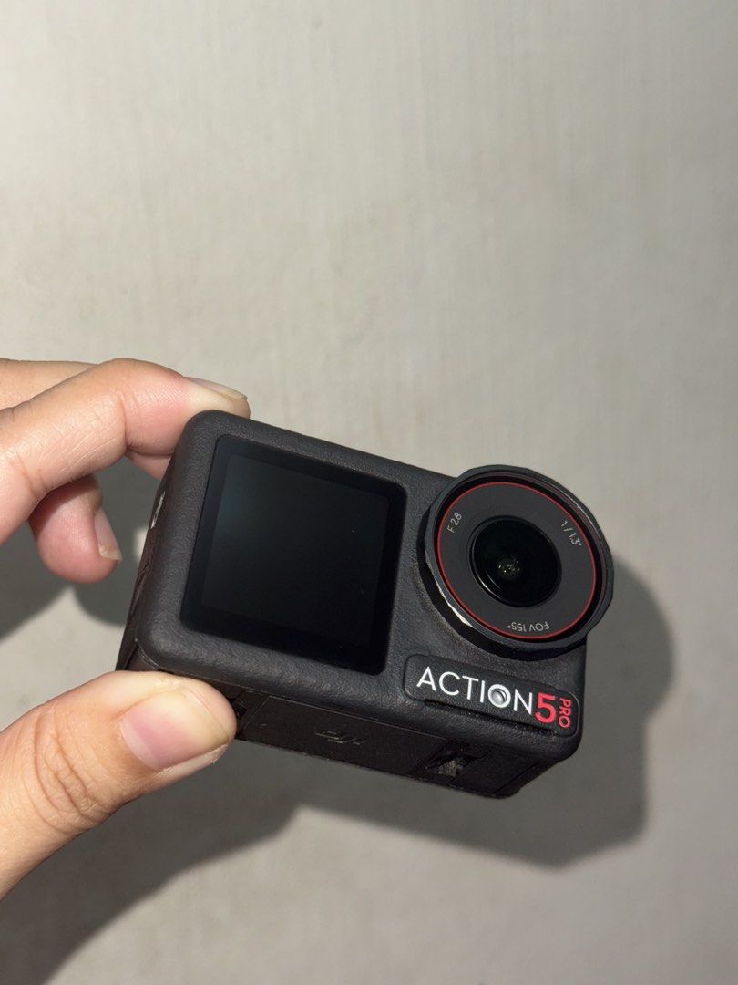 DJI Osmo Action 5 Pro Adventure Combo (Category: Cameras) located in Manila. Submitted by mshairadc (Listing ID 1442549278, Image 3). Description: DJI Osmo Action 5 Pro Adventure Combo - Includes: Camera, Protective Frame, Charging Case, Selfie Stick, Other Accesories - Ideal for capturing all your adventures - All items shown in the photos No sd card included Never touched water surface or the likes Bought last Sep 2025 Rfs: will upgrade to Acti