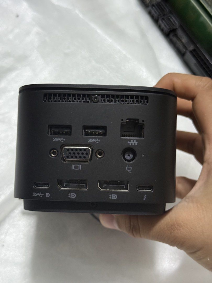 Docking station (Category: Cables & Adaptors) located in Rizal. Submitted by hellofashion_00 (Listing ID 1442672532, Image 2). Description: For sale Docking station G2 No issue almost new.
