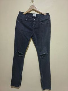 (Category: ) located in . Submitted by thriftglitz (Listing ID 1442725008, Image 1). Description: .