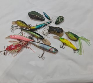 (Category: ) located in . Submitted by fishingsg (Listing ID 1442701166, Image 1). Description: .