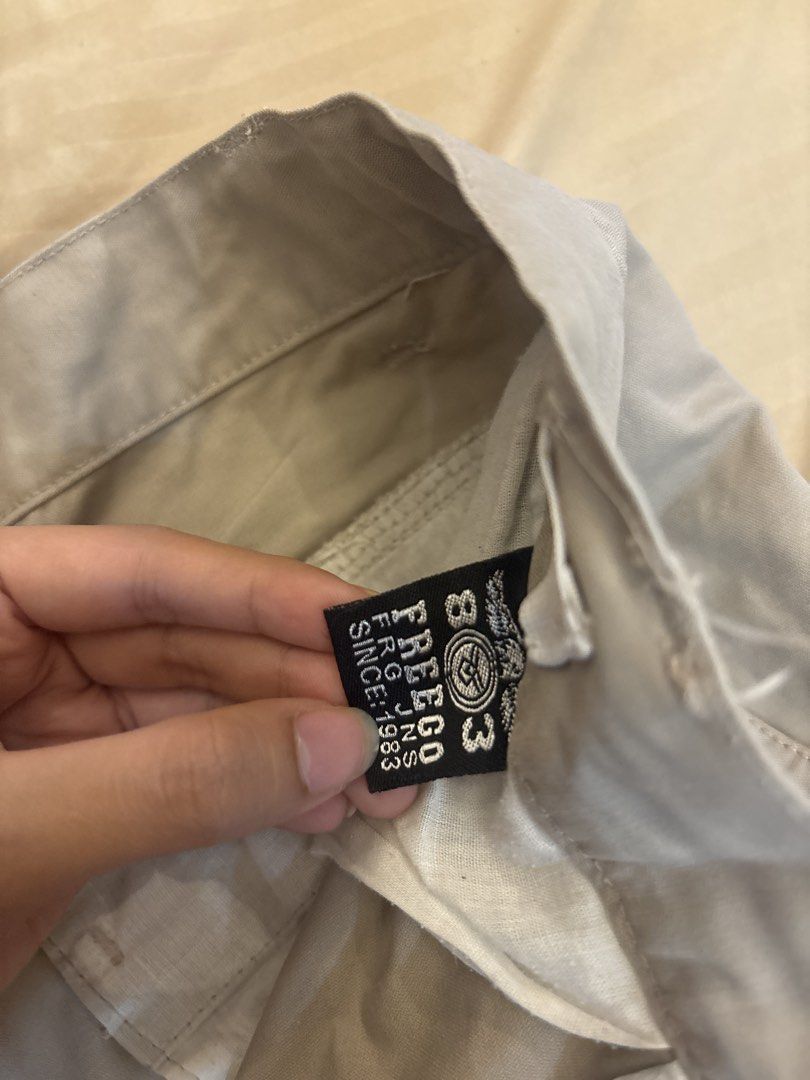 Freego Cargo Shorts XXL (Category: Shorts) located in Santa Rosa. Submitted by hanykokokoki (Listing ID 1442702176, Image 2). Description: - Light beige cargo shorts from Freego. - Multiple pockets, including convenient side zippered pockets. - Classic cargo style with button and zip fly closure. - Ideal for casual outings or outdoor adventures. - Reputable brand established in 1983..