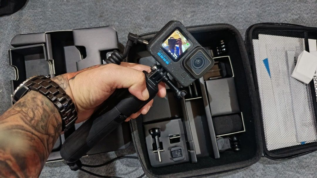 GoPro HERO12 Black Creator Edition Action Camera Bundle (Category: Cameras) located in Navotas City. Submitted by footshutka.03 (Listing ID 1442686261, Image 2). Description: - GoPro HERO 12 Black Creator Edition - Includes Volta battery grip - Media Mod and Light - Various mounts included .