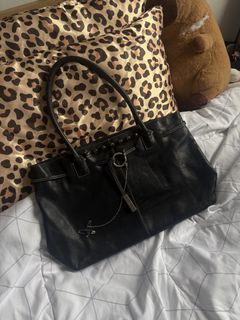 (Category: ) located in . Submitted by rocheluxy (Listing ID 1442573730, Image 1). Description: .
