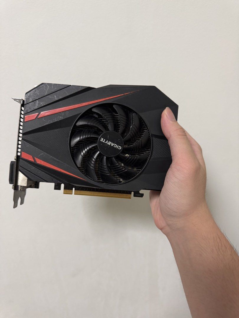 GPU/Motherboards476617036614881284