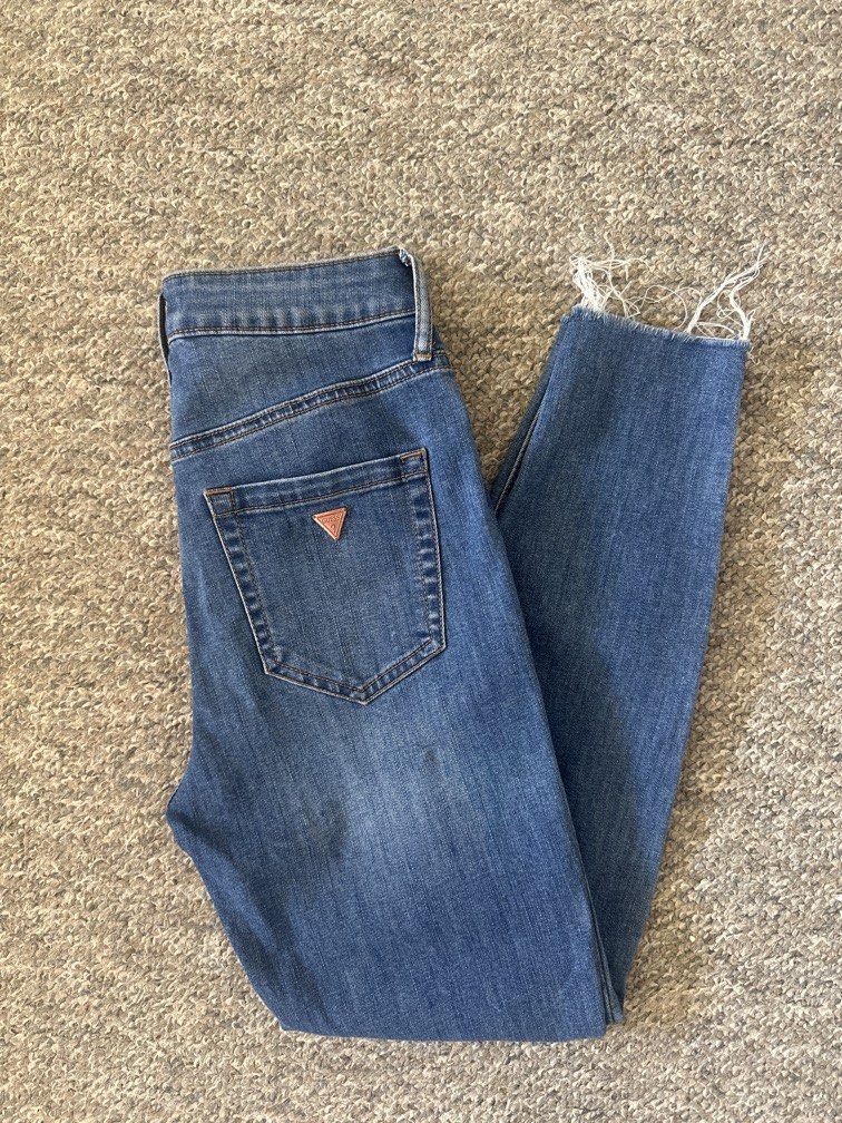 Guess Jeans (Category: Women's Clothes) located in Liverpool. Submitted by amraluckett (Listing ID 1442569291, Image 1). Description: Guess Jeans high waist Size Us 25.