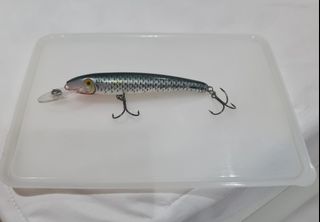 (Category: ) located in . Submitted by fishingsg (Listing ID 1442699996, Image 1). Description: .