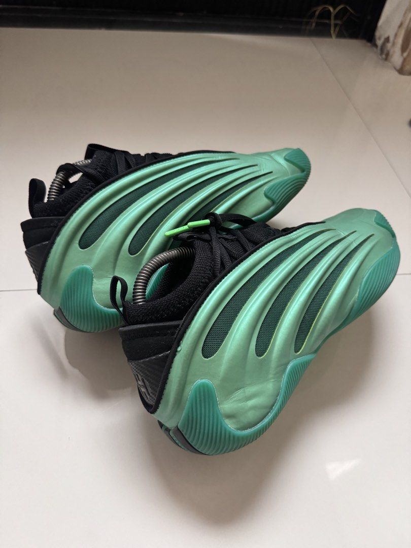 Harden Vol 9 Metamorphosis (Category: Sneakers) located in Taguig. Submitted by declutterme12 (Listing ID 1442562167, Image 2). Description: Size 40 mens with box and insole pa Used 4x sa ensayo lang trade can offer Kai 2 size 8 pwede meetup .