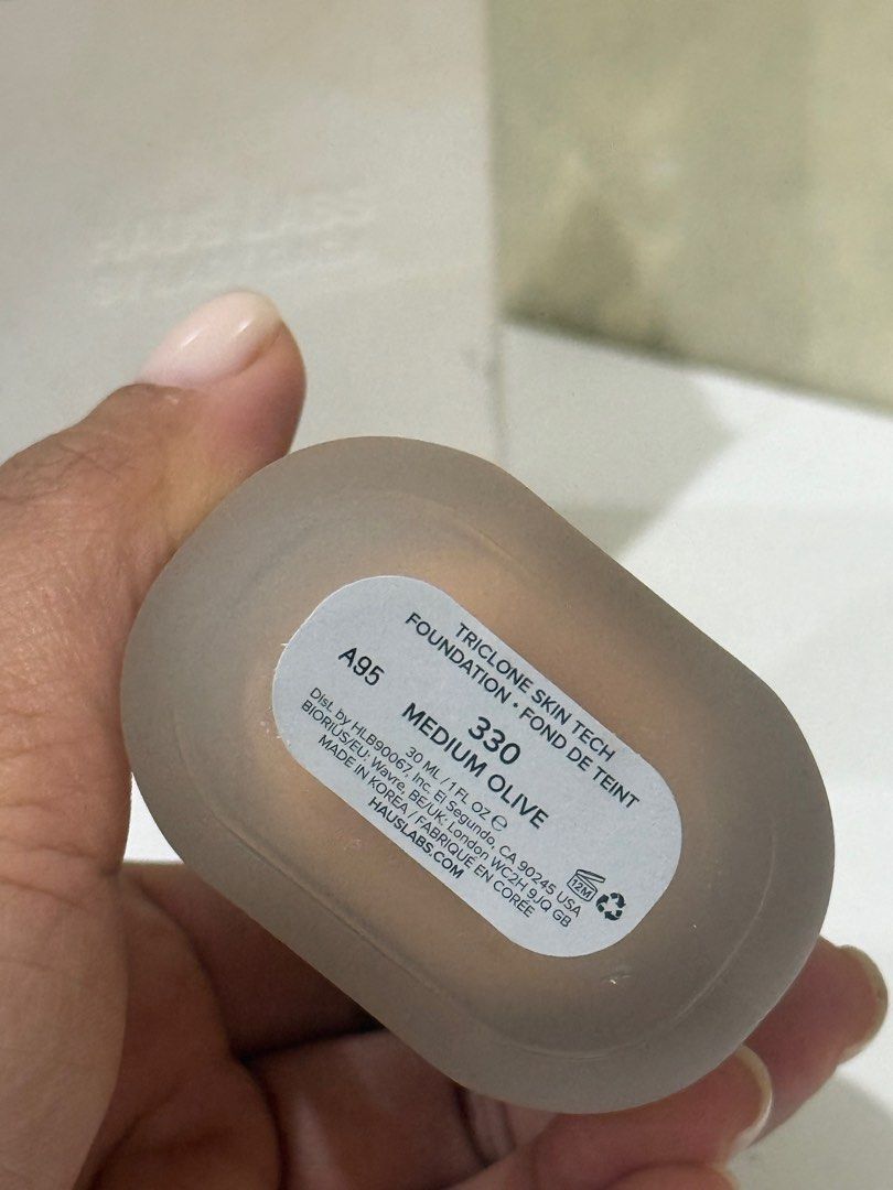 Haus Labs by Lady Gaga Foundation (Category: Makeup) located in Cauayan City . Submitted by yoursbymd (Listing ID 1442669081, Image 3). Description: Haus Labs by Lady Gaga Triclone Skin Tech Foundation Rfs : Not my shade anymore!! Used twice or thrice (just few pumps, almost 95% left) .