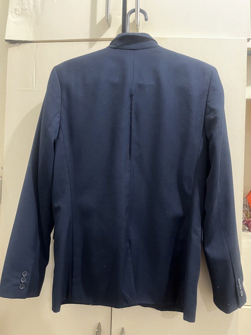 H&M BLUE BLAZER COAT (Category: Coats, Jackets and Outerwear) located in Cagayan de Oro. Submitted by everythingpreloved__ (Listing ID 1442689885, Image 2). Description: - Brand: H&M - Type: Blazer Coat - Color: ROYAL Blue - Style: Versatile, suitable for various occasions - Condition: Good, pre-loved.
