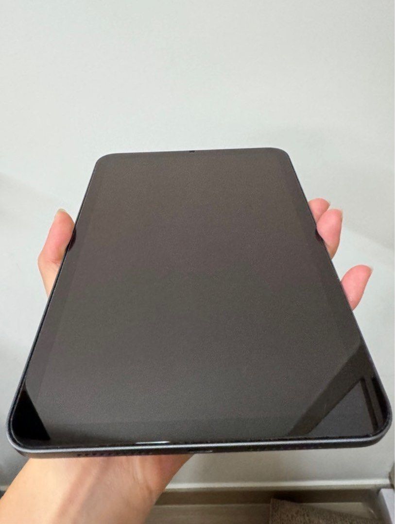 ipad mini6 （分類：平板電腦 - iPad）位於 Hong Kong。 由 ivan0907 提交（商品編號 1442659928，圖片 1）。簡介： 冇點用過 幾乎全新 送藍牙鍵盤。