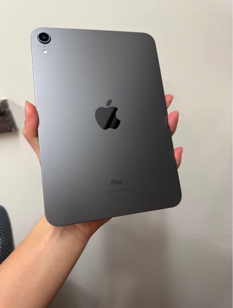ipad mini6 （分類：平板電腦 - iPad）位於 Hong Kong。 由 ivan0907 提交（商品編號 1442659928，圖片 3）。簡介： 冇點用過 幾乎全新 送藍牙鍵盤。