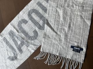 (Category: ) located in . Submitted by myclosetstylist (Listing ID 1442561810, Image 1). Description: .