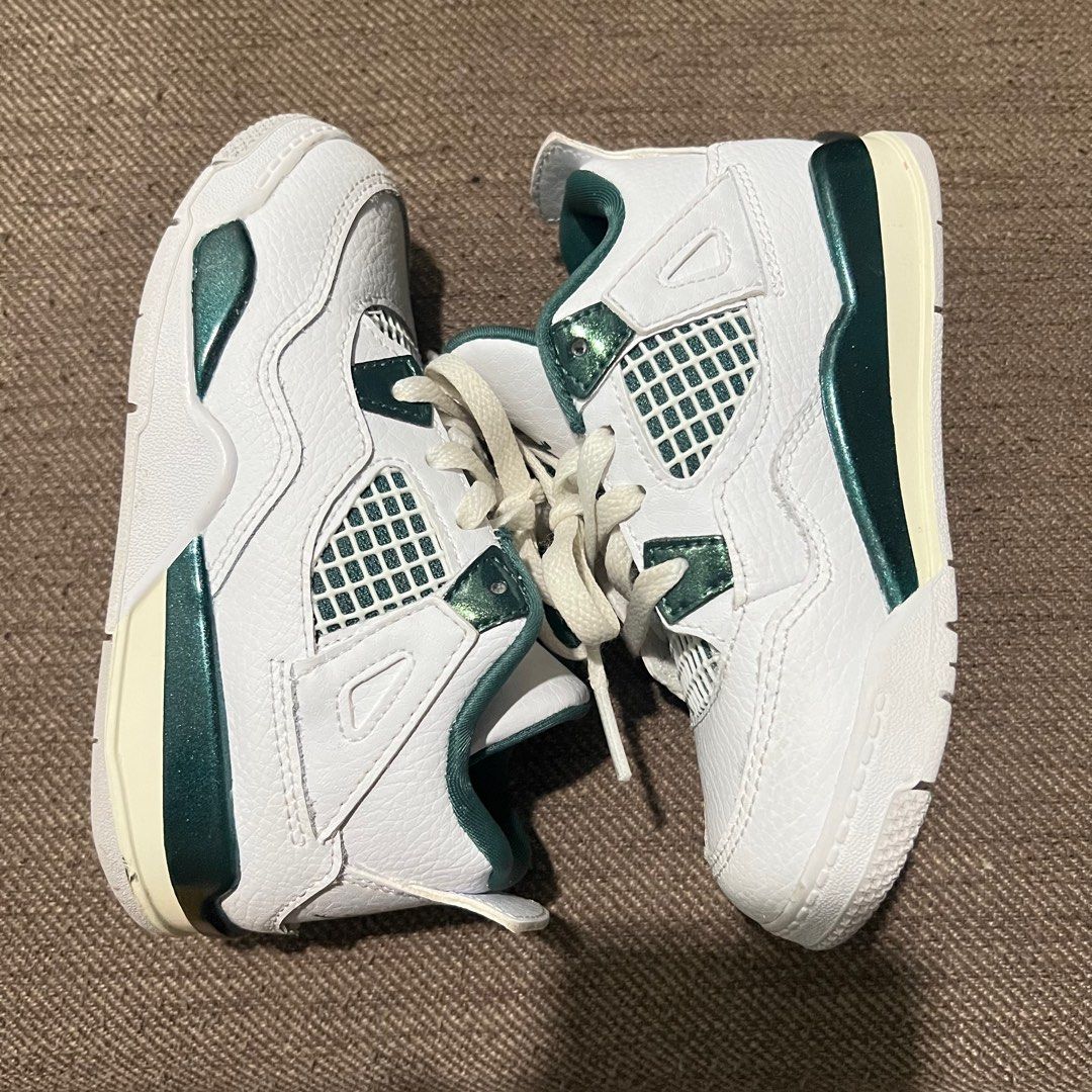 Jordan 4 for kids “Oxidized Green” (US 10C) (Category: Babies & Kids Fashion) located in Caloocan City. Submitted by _acearanda (Listing ID 1442680539, Image 2). Description: Jordan 4 “Oxidized Green” for Sale! 100% Authentic from Nike - Like new - No smell - Clean inside - No issue Rfs: Naliitan na..