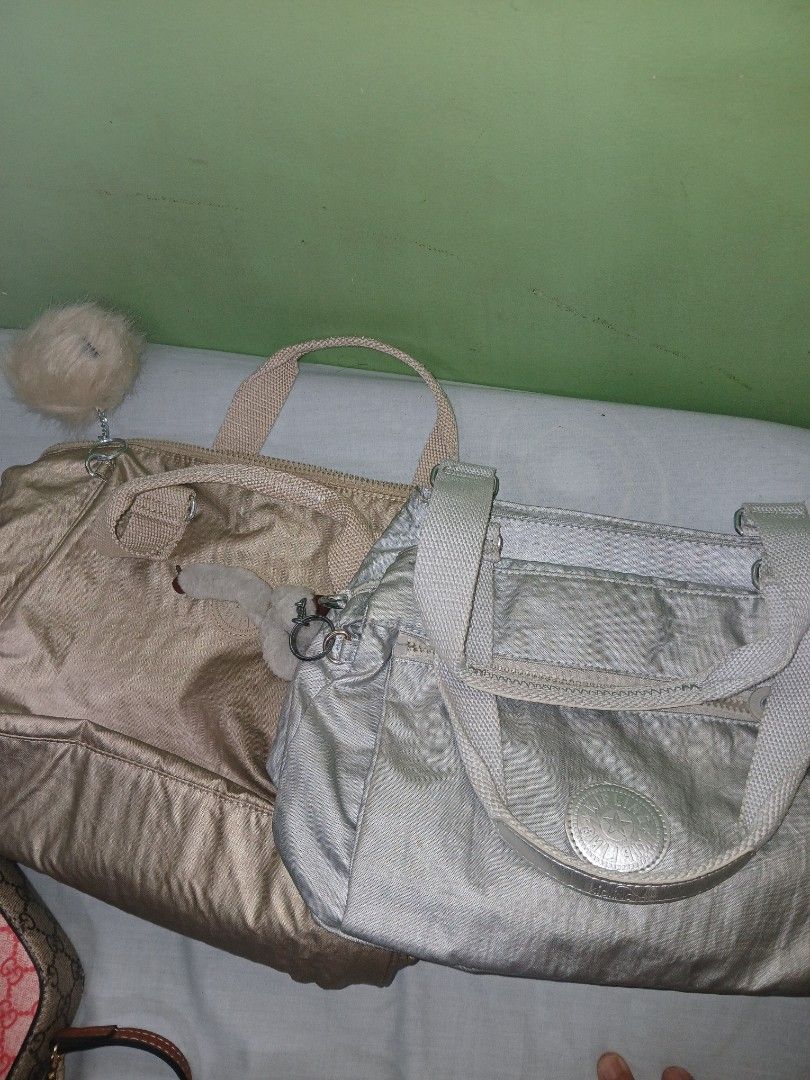 Kipling bundle (Category: Shoulder Bags) located in Cabanatuan. Submitted by duday_me (Listing ID 1442590432, Image 3). Description: bundle kipling brown looksnew.