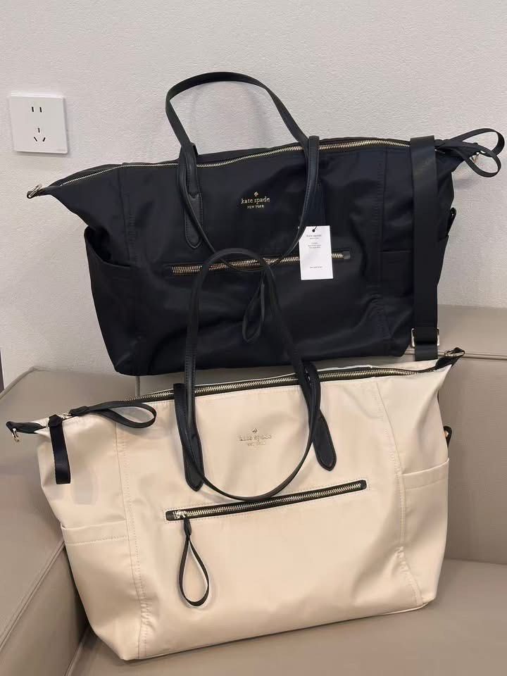 KS Chelsea Nylon Weekender Bag (Category: Tote Bags) located in Manila. Submitted by olliefindselite (Listing ID 1442659054, Image 1). Description: .