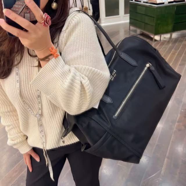 KS Chelsea Nylon Weekender Bag (Category: Tote Bags) located in Manila. Submitted by olliefindselite (Listing ID 1442659054, Image 2). Description: .