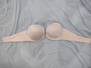 (Category: ) located in . Submitted by baccarat67 (Listing ID 1442665112, Image 1). Description: .