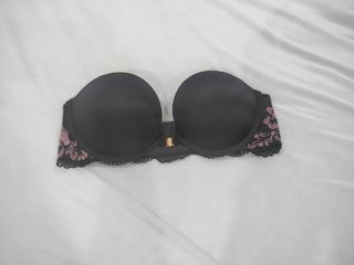 (Category: ) located in . Submitted by baccarat67 (Listing ID 1442664335, Image 1). Description: .