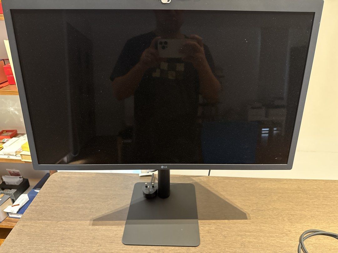 LG Monitor with Stand display