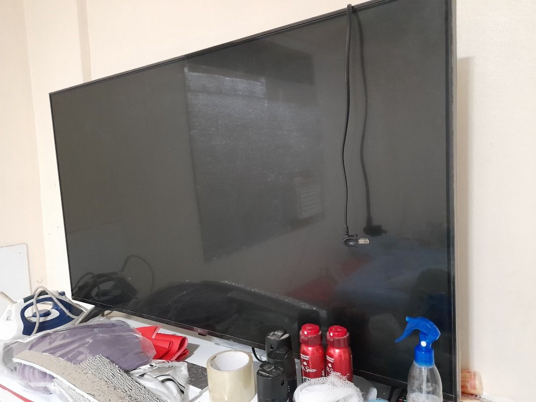 LG SMART TV 50" Good condition (Category: TV) located in Quezon City. Submitted by snakeeyes1873820201 (Listing ID 1442573631, Image 3). Description: FS: LG 50" smart tv. GOOD working, bought last July 15 2022 with repair history last week, and working excellently , ( service 4.500) repaired wysiwyg.