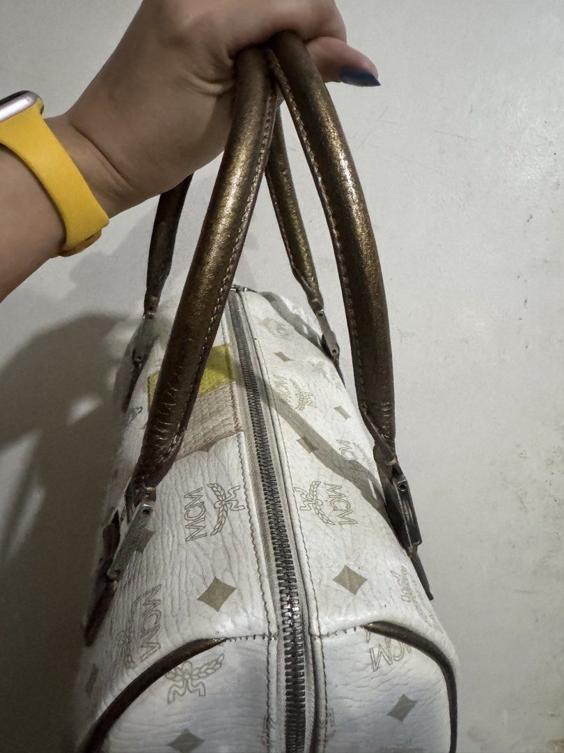 Lion princess mcm white doctors bag (Category: Luxury Bags & Wallets) located in Binan City. Submitted by maharlikasonlineshop (Listing ID 1442711864, Image 3). Description: Lion princess white doctors bag size 30cm.