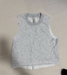 (Category: ) located in . Submitted by ohmygranola (Listing ID 1442708524, Image 1). Description: .