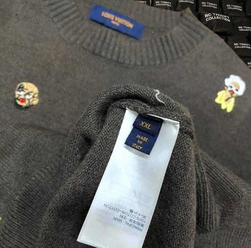 LOUIS VUITTON EMBROIDERED DESIGN KNIT SWEATER (Category: Luxury Apparel) located in Rizal. Submitted by rcthriftcollection (Listing ID 1442700323, Image 2). Description: LOUIS VUITTON EMBROIDERED DESIGN KNIT SWEATER Width 25.5 Length 29 Best fit L-XL Excellent to Asnew DM to purchase 📥📥📥 Location: MONTALBAN, RODRIGUEZ, RIZAL .