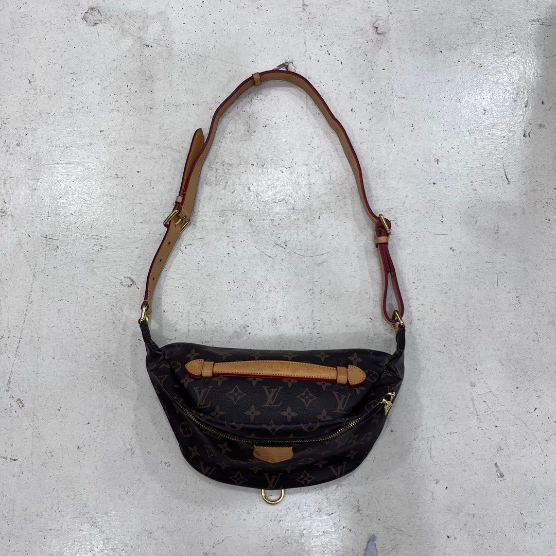 Louis Vuitton Monogram Bumbag (Category: Luxury Bags & Wallets) located in Bacolod City. Submitted by antizero.6100 (Listing ID 1442570754, Image 1). Description: Complete tags Authenticity are not guaranted Sign of usage Check each photo for details Negotiable price .