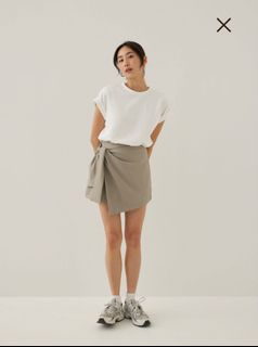 (Category: ) located in . Submitted by iamashopperforclothes (Listing ID 1442652021, Image 1). Description: .