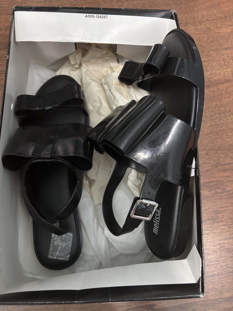Melissa Shoes Bow Sandals (Category: Flats & Sandals) located in Manila. Submitted by mwhimsy (Listing ID 1442689002, Image 2). Description: .