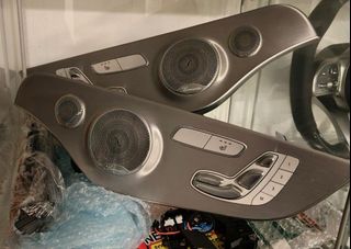 (Category: ) located in . Submitted by mercbenzkinggg (Listing ID 1442571292, Image 1). Description: .