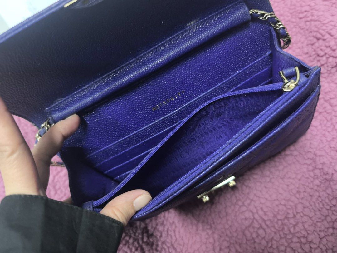 Metro City Purple Sling Bag (Category: Luxury Bags & Wallets) located in Batangas. Submitted by nickosname (Listing ID 1442563996, Image 2). Description: Minimal signs of usage, but expect some defects due to storage. Leather is still in good condition..