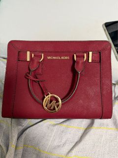 （分類：）位於 。 由 Tiffanie_27 提交（商品編號 1442705887，圖片 1）。簡介： 。