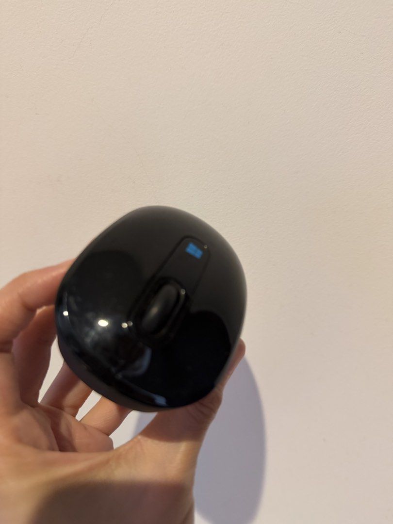 Microsoft Wireless Bluetooth Mouse, Ergonomics with Microsoft Button Option476363060403261441