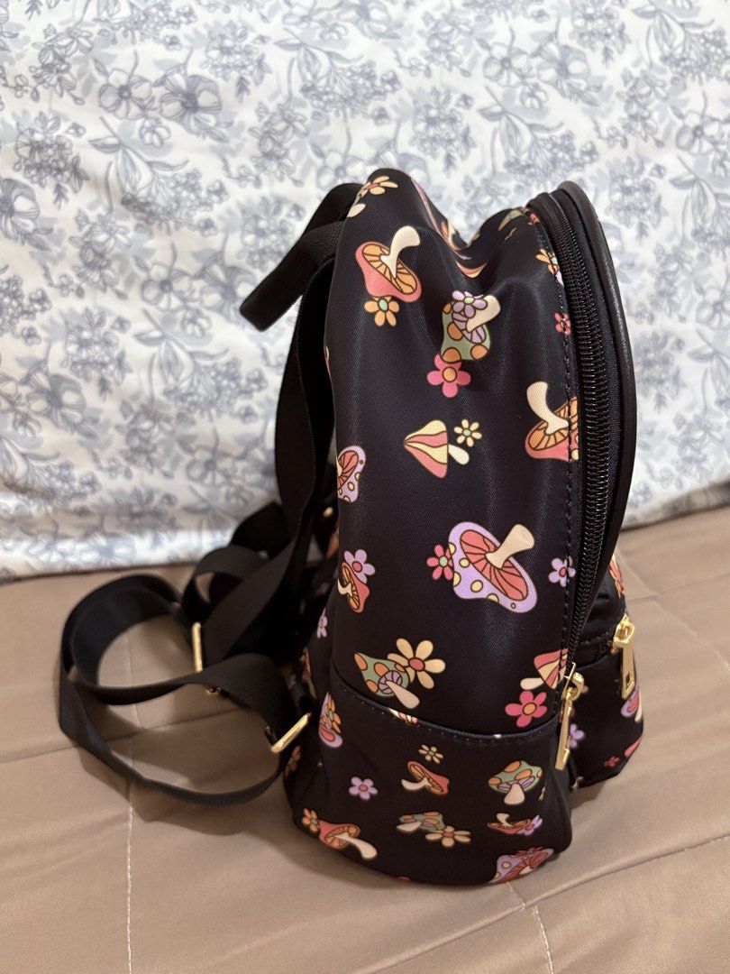 Mini Backpack (Category: Backpacks) located in Pasig City. Submitted by buttercinnamoroll (Listing ID 1442580409, Image 2). Description: -From 🇺🇸 -Brand new -Mini Backpack .