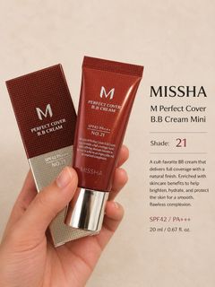 (Category: ) located in . Submitted by simplydecluttering_makeup (Listing ID 1442710149, Image 1). Description: .
