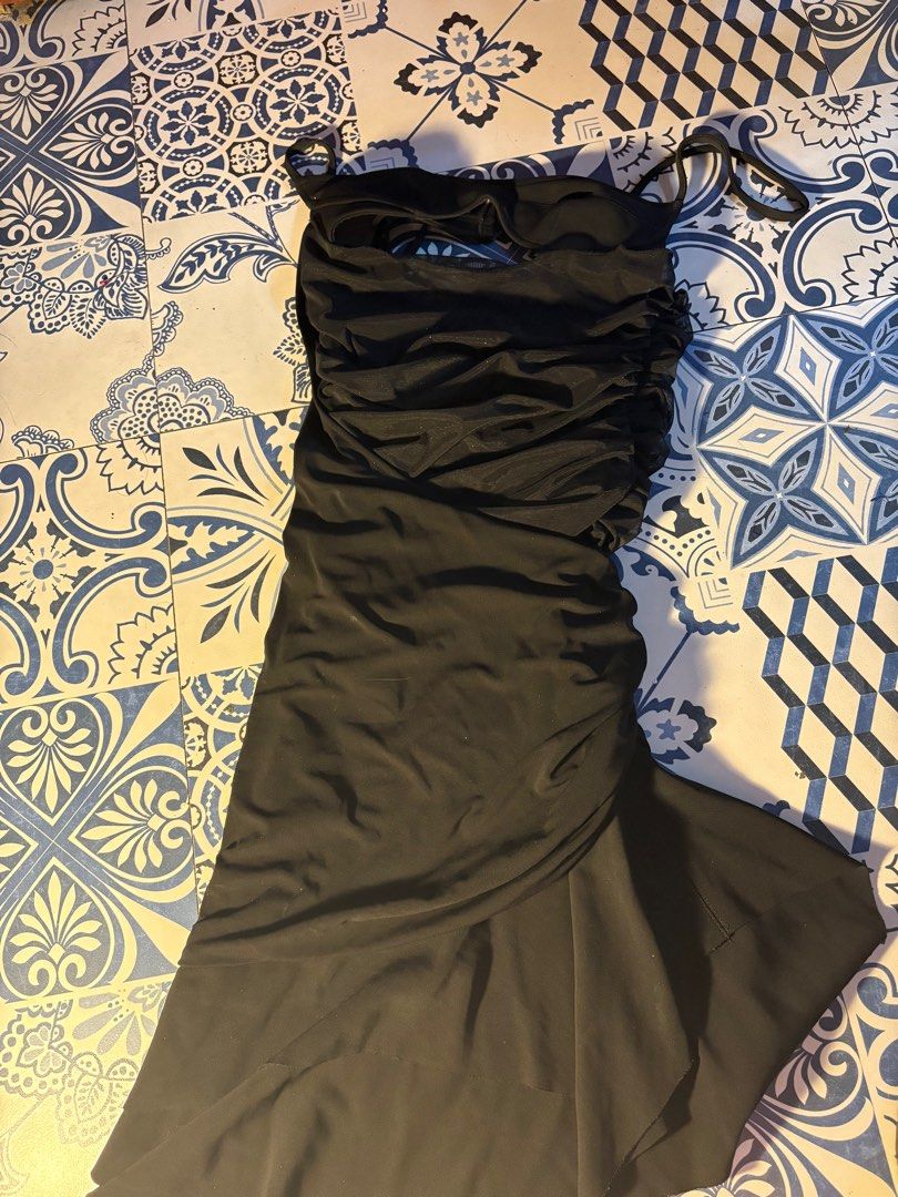 Mugler x H&M black dress (Category: Dresses) located in Valenzuela. Submitted by gabjake06 (Listing ID 1442720933, Image 2). Description: black H&M x mugler sheer asymmetrical dress Used once for a shoot rfs: need space also up for trade to other mugler pieces .
